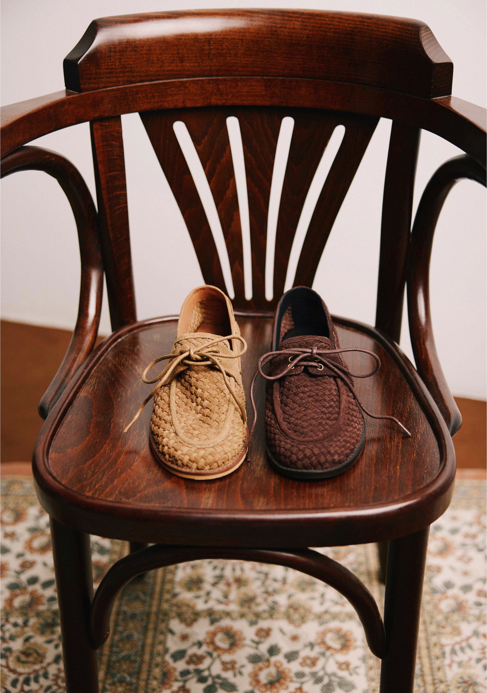 BROWN BRAIDED LEATHER BOAT SHOES
