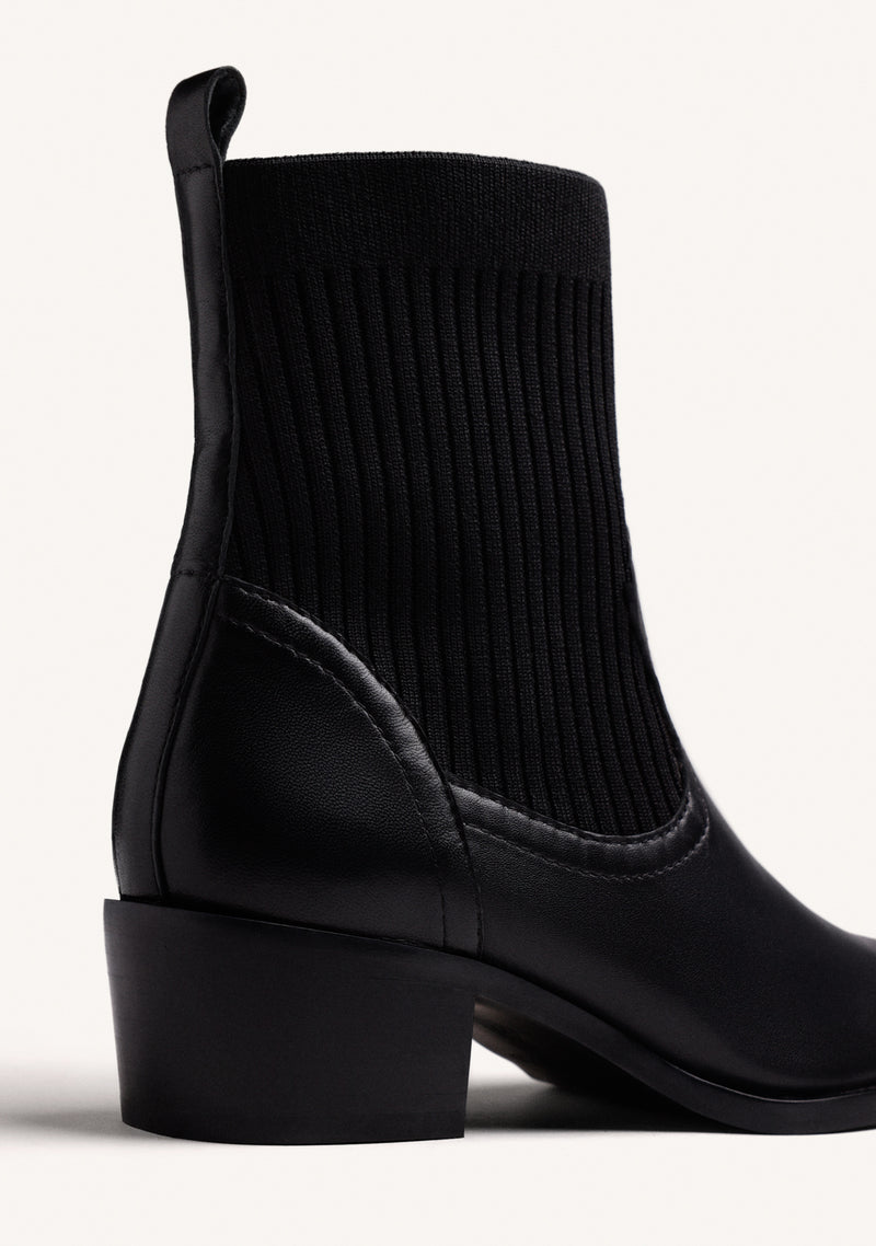 BLACK ELASTIC COWBOY LEATHER ANKLE BOOTS