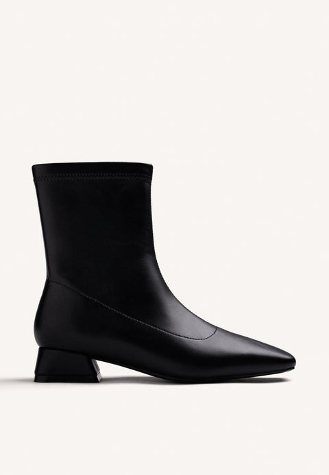 BLACK ELASTIC ANKLE BOOTS