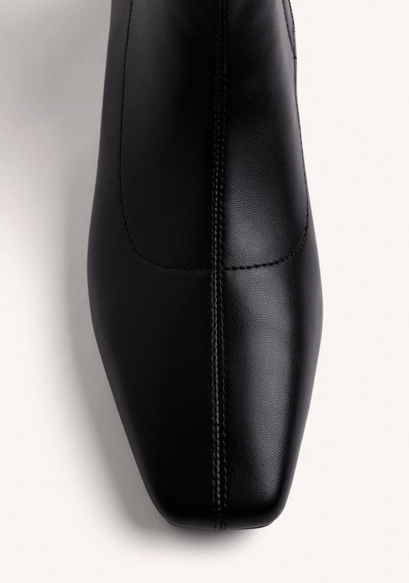 BLACK ELASTIC ANKLE BOOTS