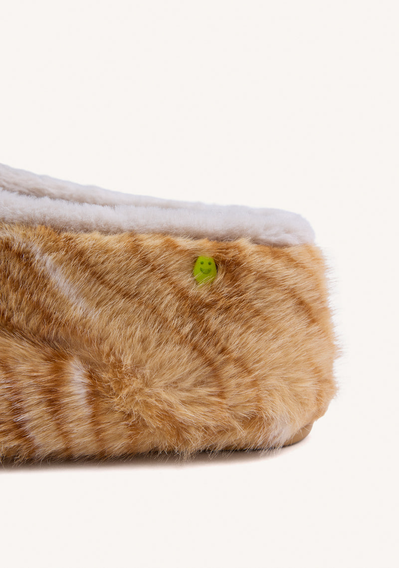 HIGH-TOP HOUSE SLIPPERS WITH ANIMAL PRINT FUR