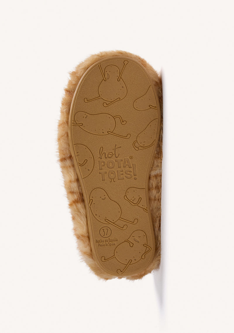 HIGH-TOP HOUSE SLIPPERS WITH ANIMAL PRINT FUR