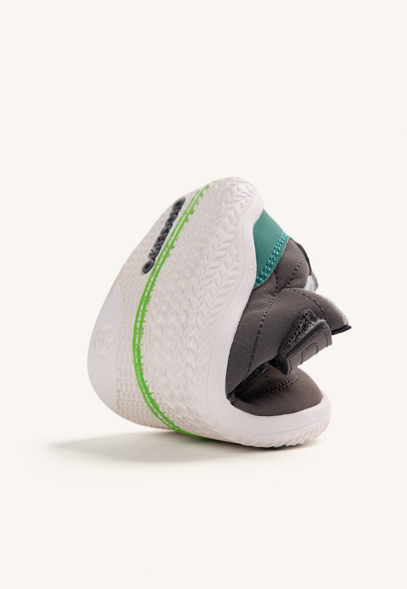 GREY BAREFOOT SNEAKERS