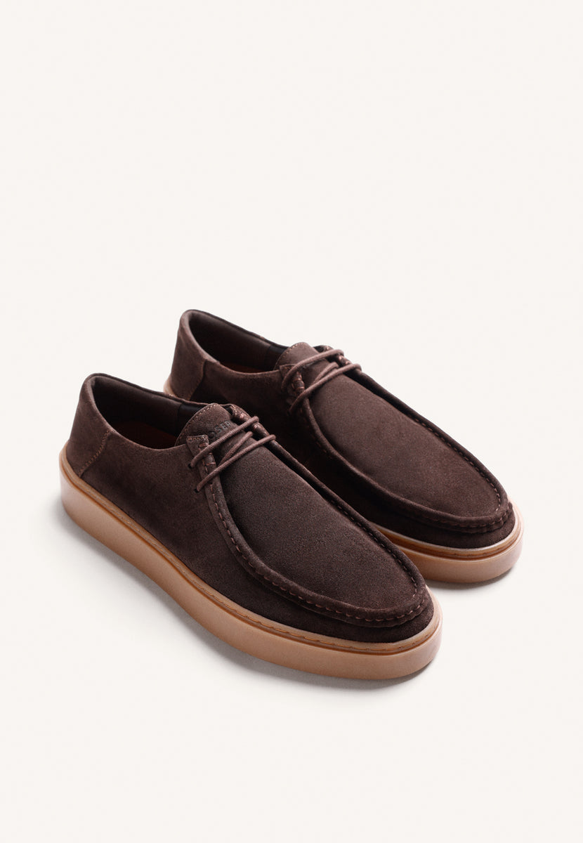 BROWN WALLABEE LEATHER SHOES
