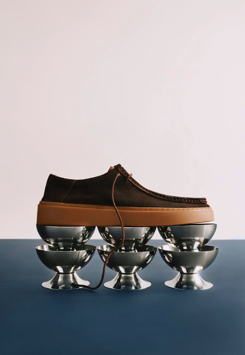 BROWN WALLABEE LEATHER SHOES