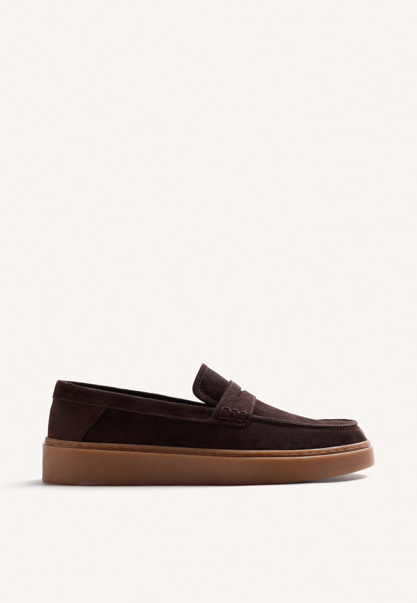 BROWN WALLABEE LEATHER LOAFERS