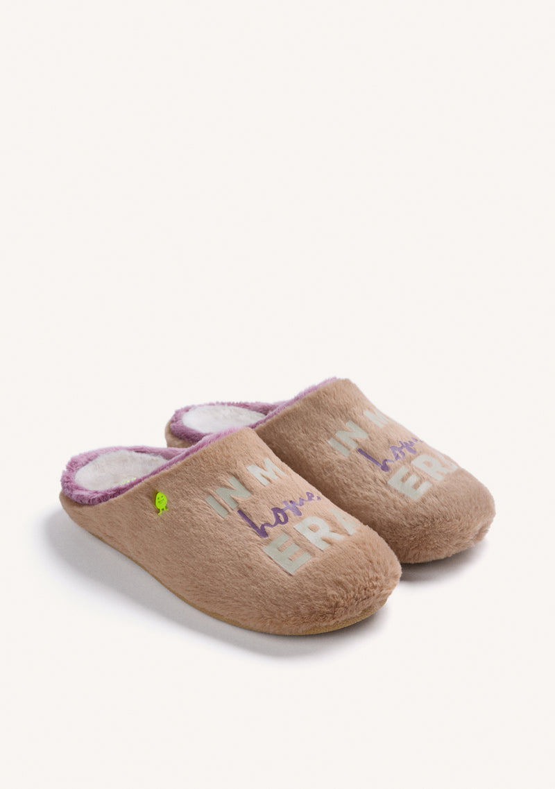 BROWN FUR HOUSE SLIPPERS WITH TEXT