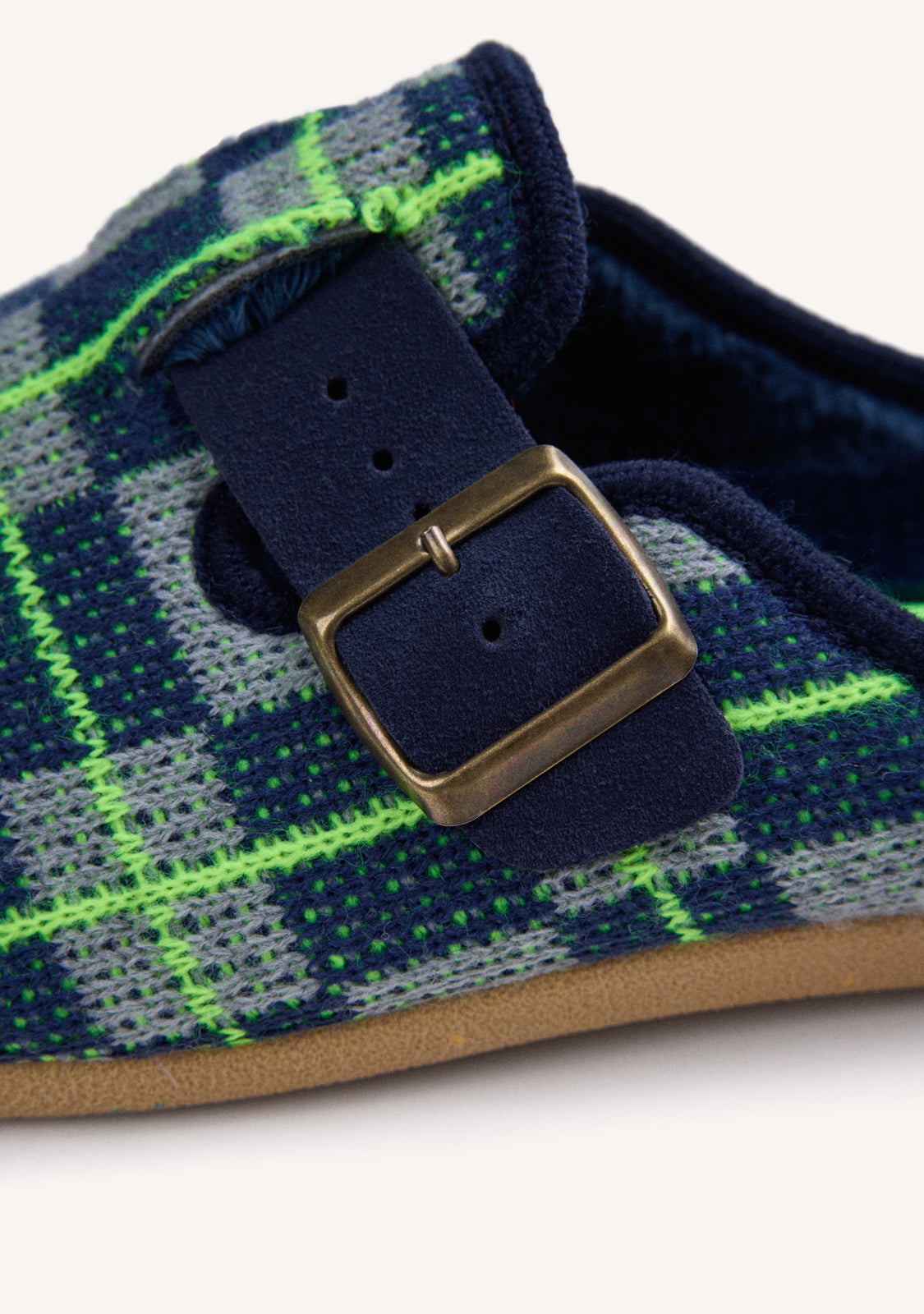 BLUE HOUSE SLIPPERS CLOG-STYLE WITH FUR