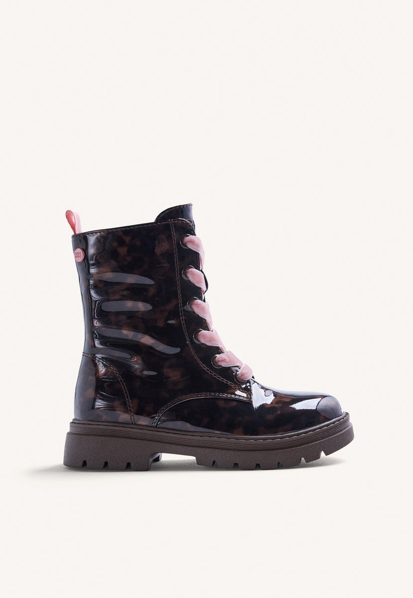 BROWN LACE-UP BOOTS