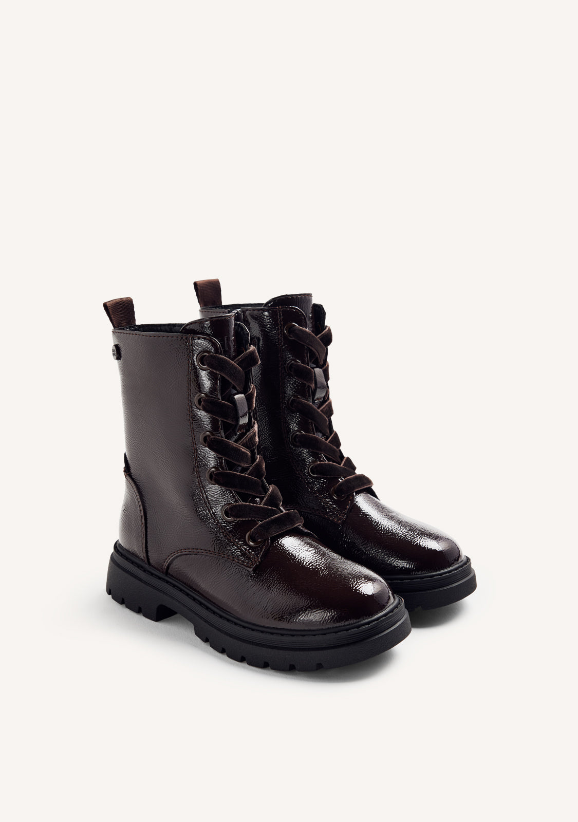 BOTAS MARRONS EFEITO VERNIZ