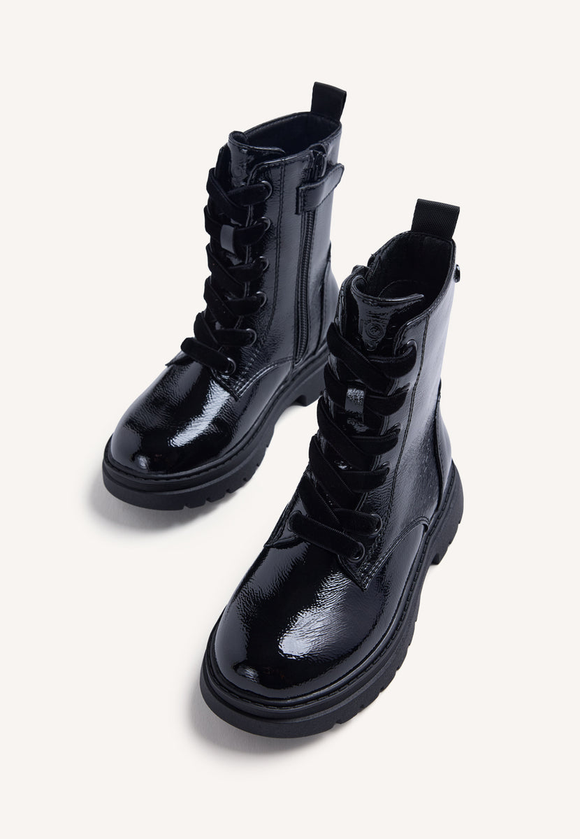 BLACK PATENT EFFECT BOOTS