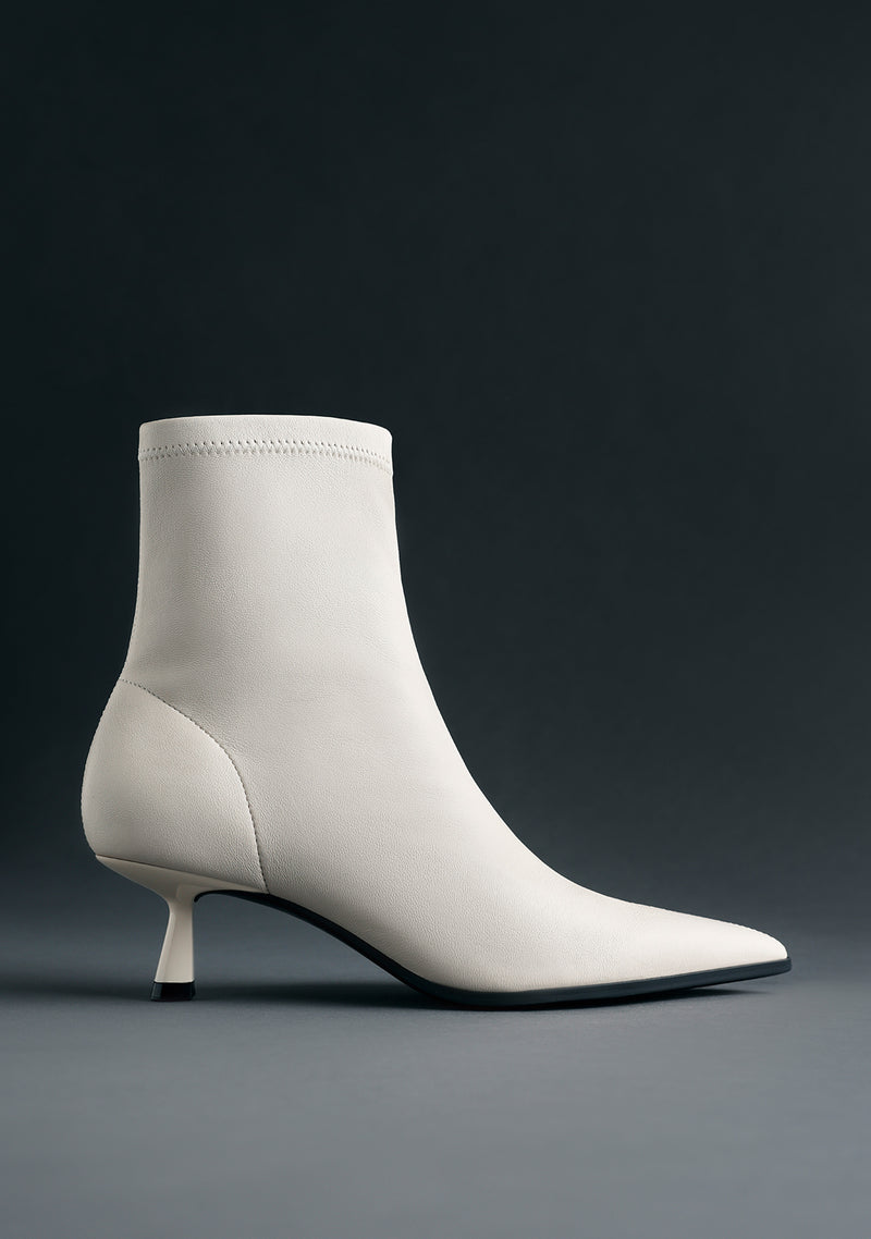 OFF-WHITE LEATHER ELASTIC ANKLE BOOTS BY MELYSSA PINTO