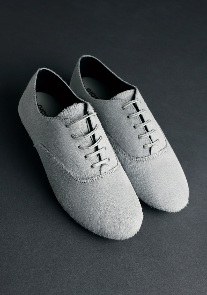 GREY LEATHER FLAT SHOES BY MELYSSA PINTO