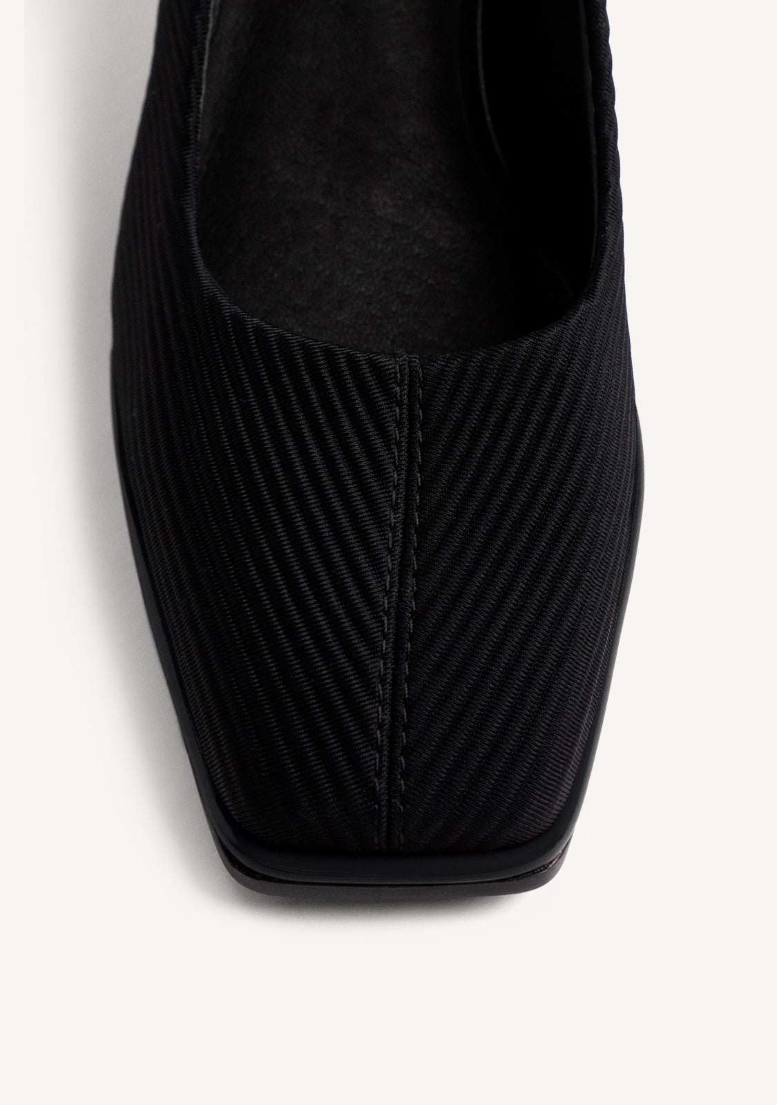 ELEGANT BLACK HEEL SHOES