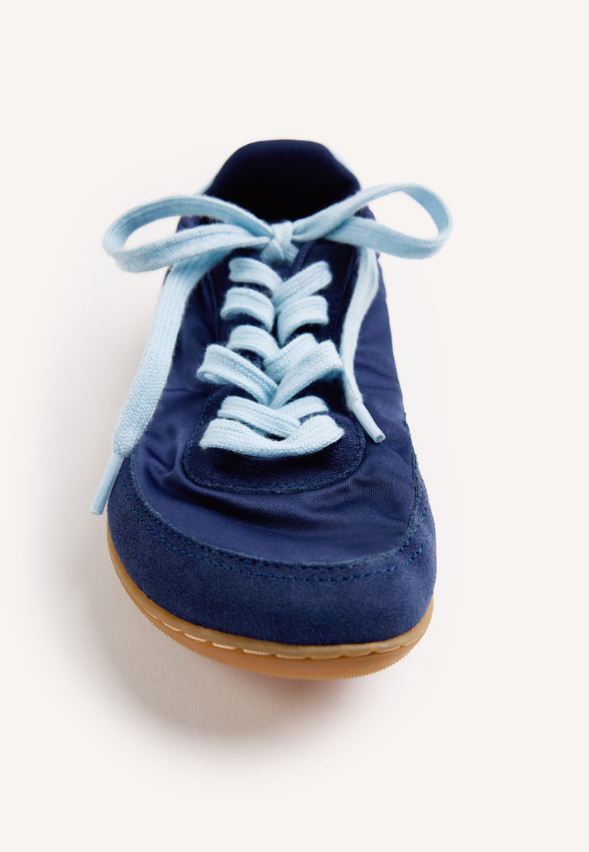 NAVY BLUE BAREFOOT LEATHER SNEAKERS