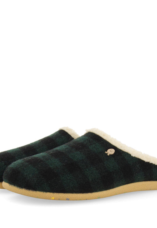 ZAPATILLAS INFANTILES DE ESTAR POR CASA EN COLOR VERDE DE LA COLECCIÓN HOT POTATOES SKOVDE