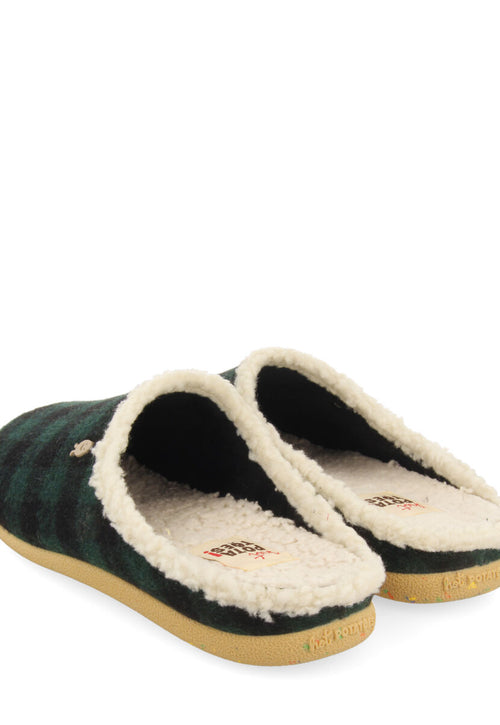 ZAPATILLAS INFANTILES DE ESTAR POR CASA EN COLOR VERDE DE LA COLECCIÓN HOT POTATOES SKOVDE