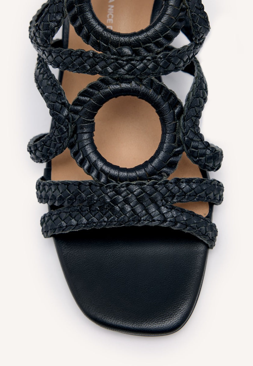 SANDALIAS PIEL TRENZADA