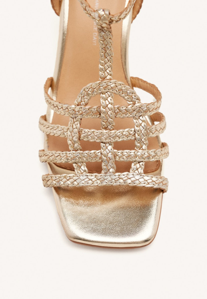 SANDALIAS PIEL TRENZADA