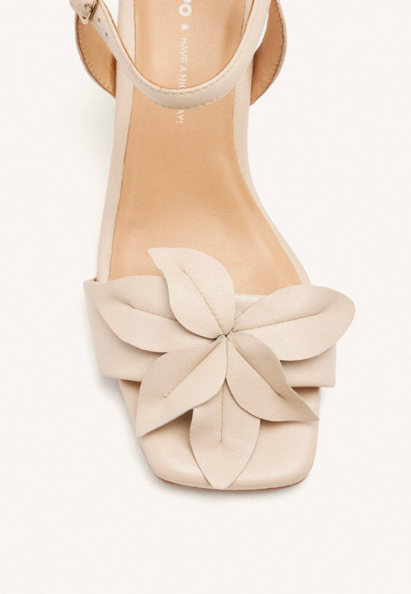 SANDALIAS LAZO PIEL