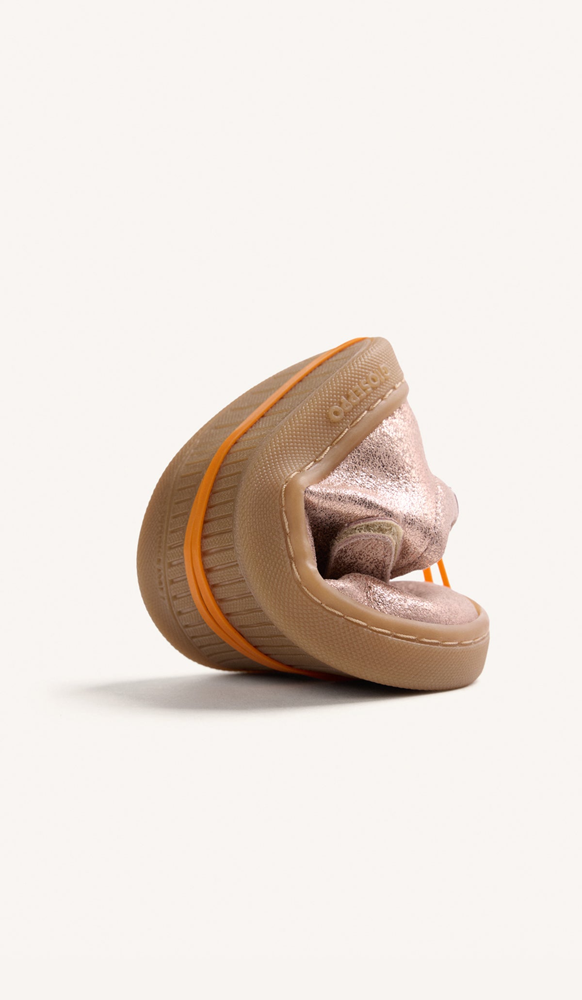 Flexible and twistable