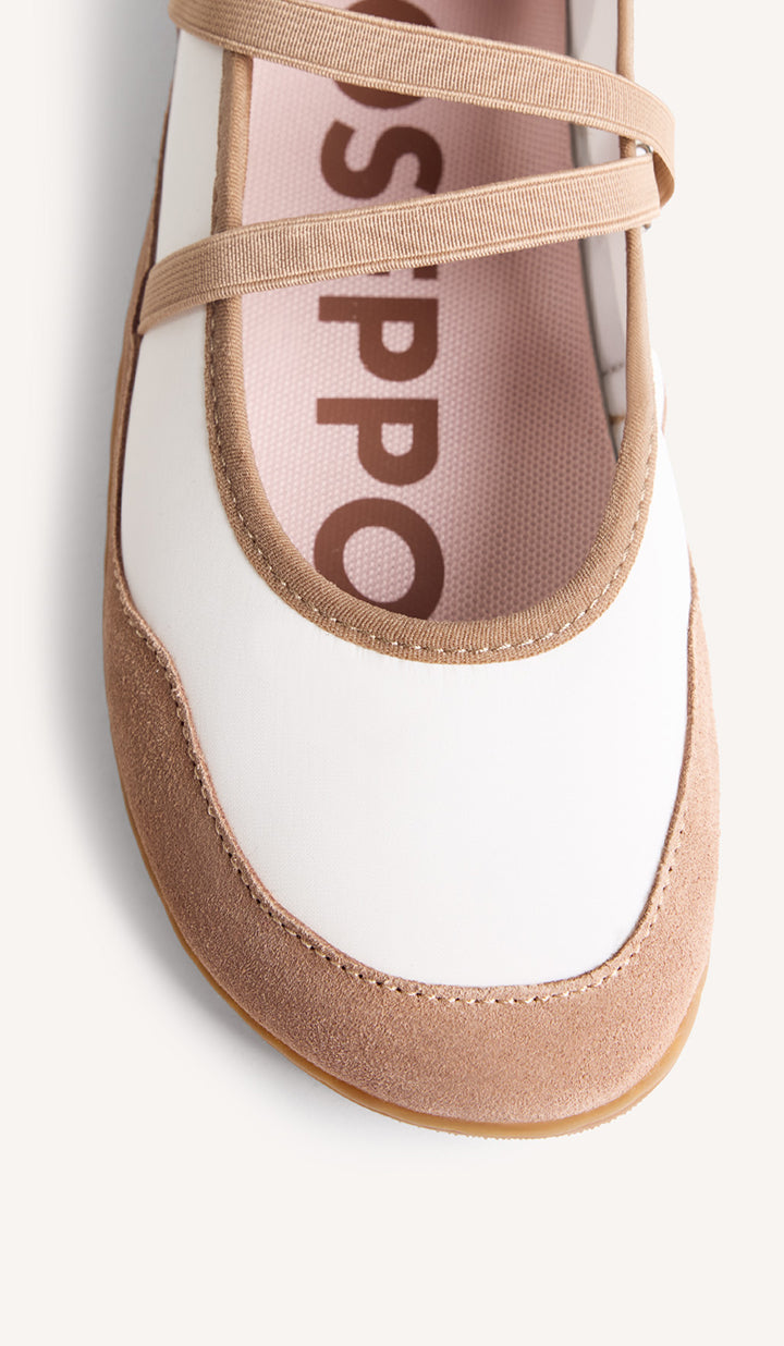 Wide toe box