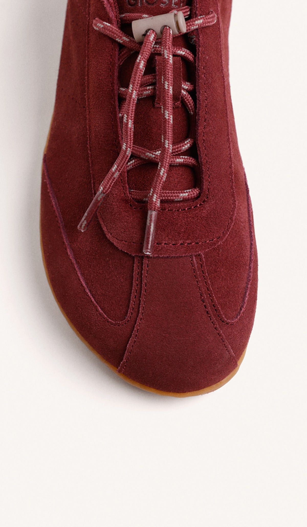 Wide toe box