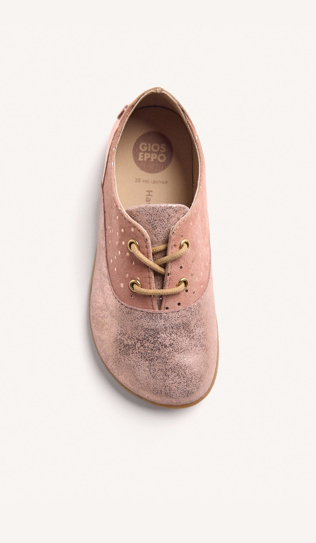 Wide toe box