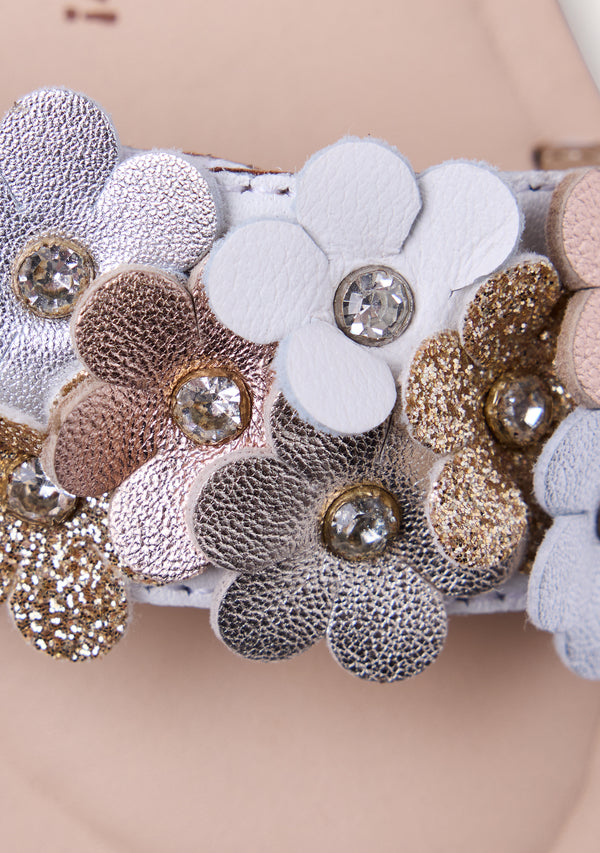 SANDALIAS PIEL FLORES GRADINA