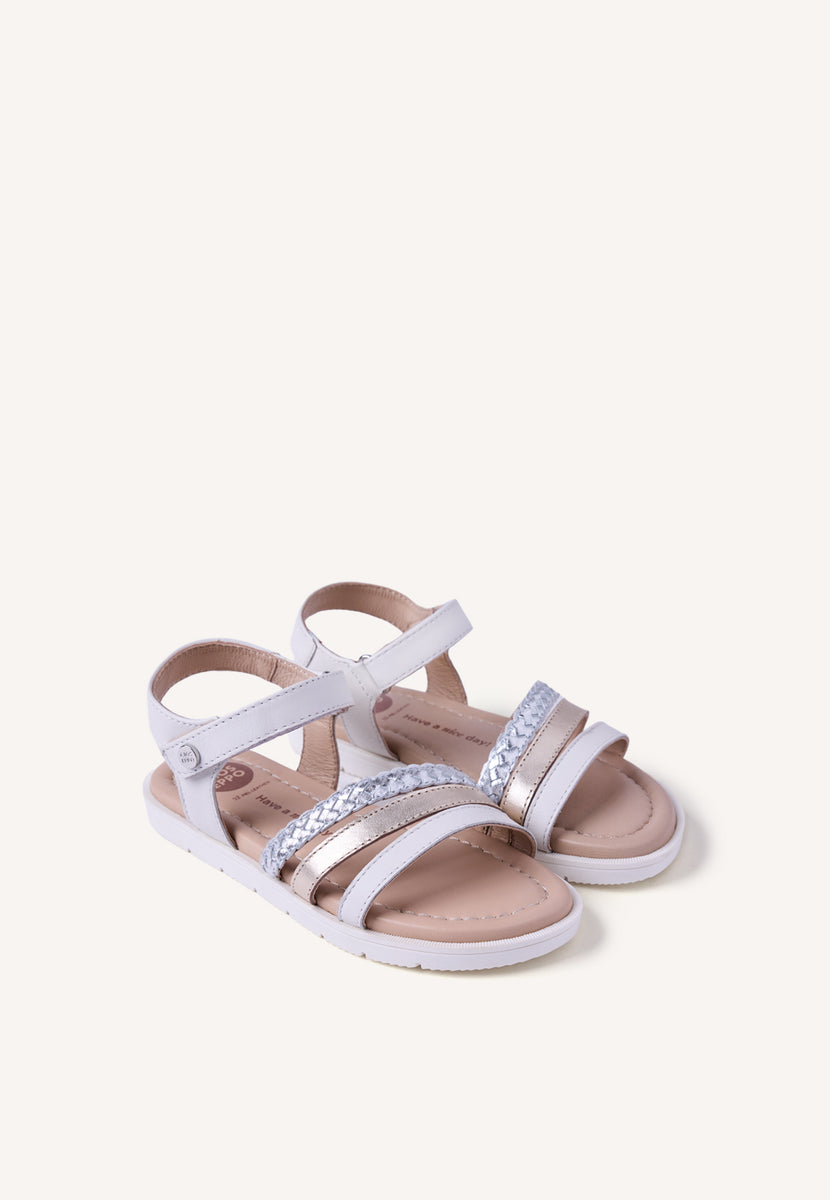 SANDALIAS PIEL TRENZADA BRILLO BUKOBA