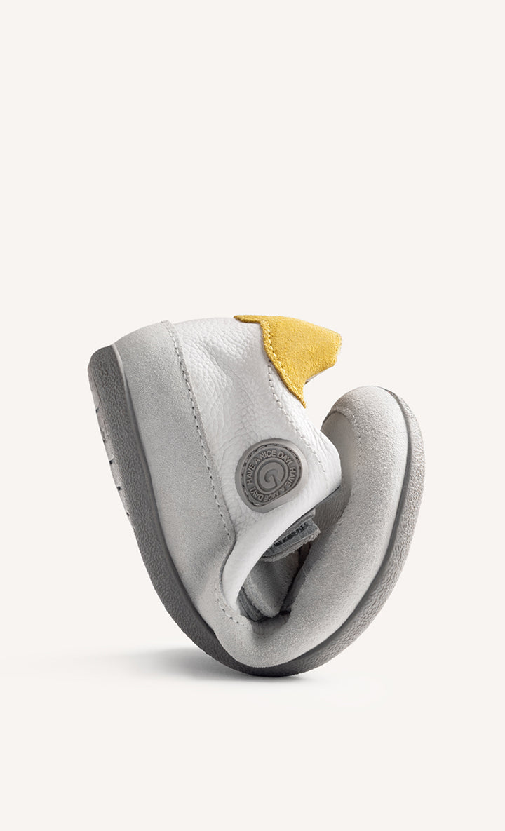 FLEXIBLE Y TORSIONABLE