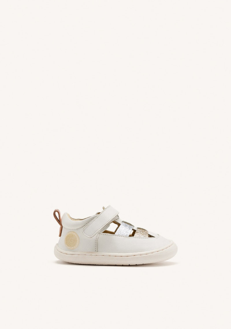SANDALIAS BLANCAS ESTILO CANGREJERAS CON CIERRES AJUSTABLES PARA BEBÉ ODELL