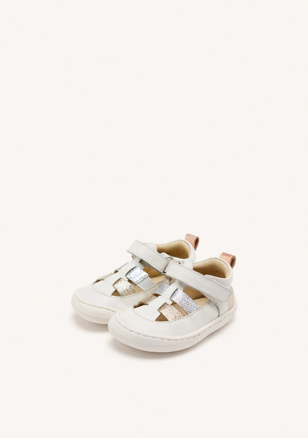 SANDALIAS BLANCAS ESTILO CANGREJERAS CON CIERRES AJUSTABLES PARA BEBÉ ODELL