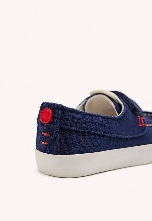 DEPORTIVO ESTILO NÁUTICO AZUL MARINO CON ACENTOS DE COLOR PARA NIÑO Y NIÑA SLATINA