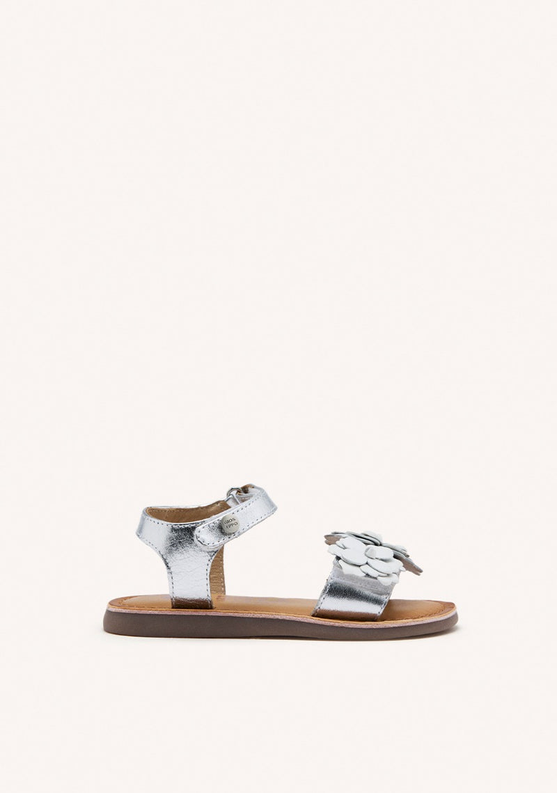 SILVER LEATHER SANDALS WITH FLOWER EMBELLISHMENT FOR GIRL AND BOY SHEGAN