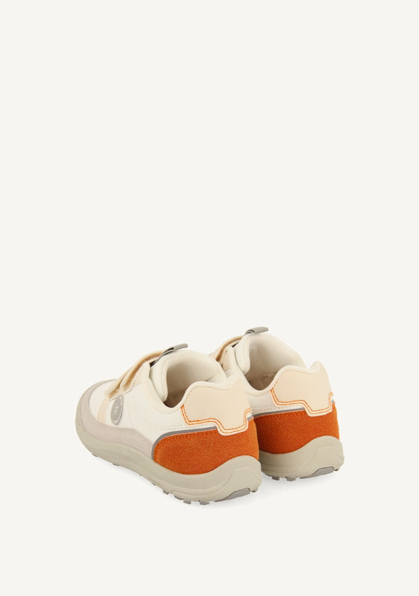 BASKET STYLE SPORTS SHOES