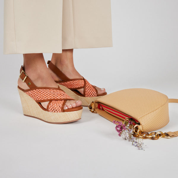 Sandali con rete color corallo e zeppa per donna bussang  