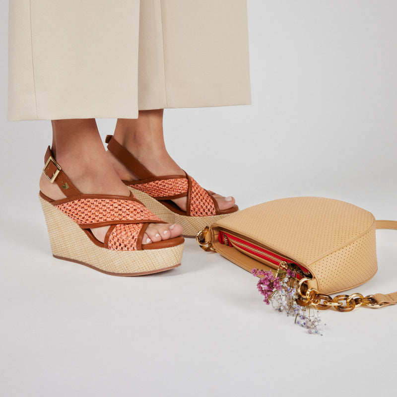 Sandali con rete color corallo e zeppa per donna bussang  