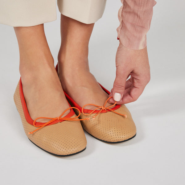 Ballerine cammello in pelle forata per donna cebu