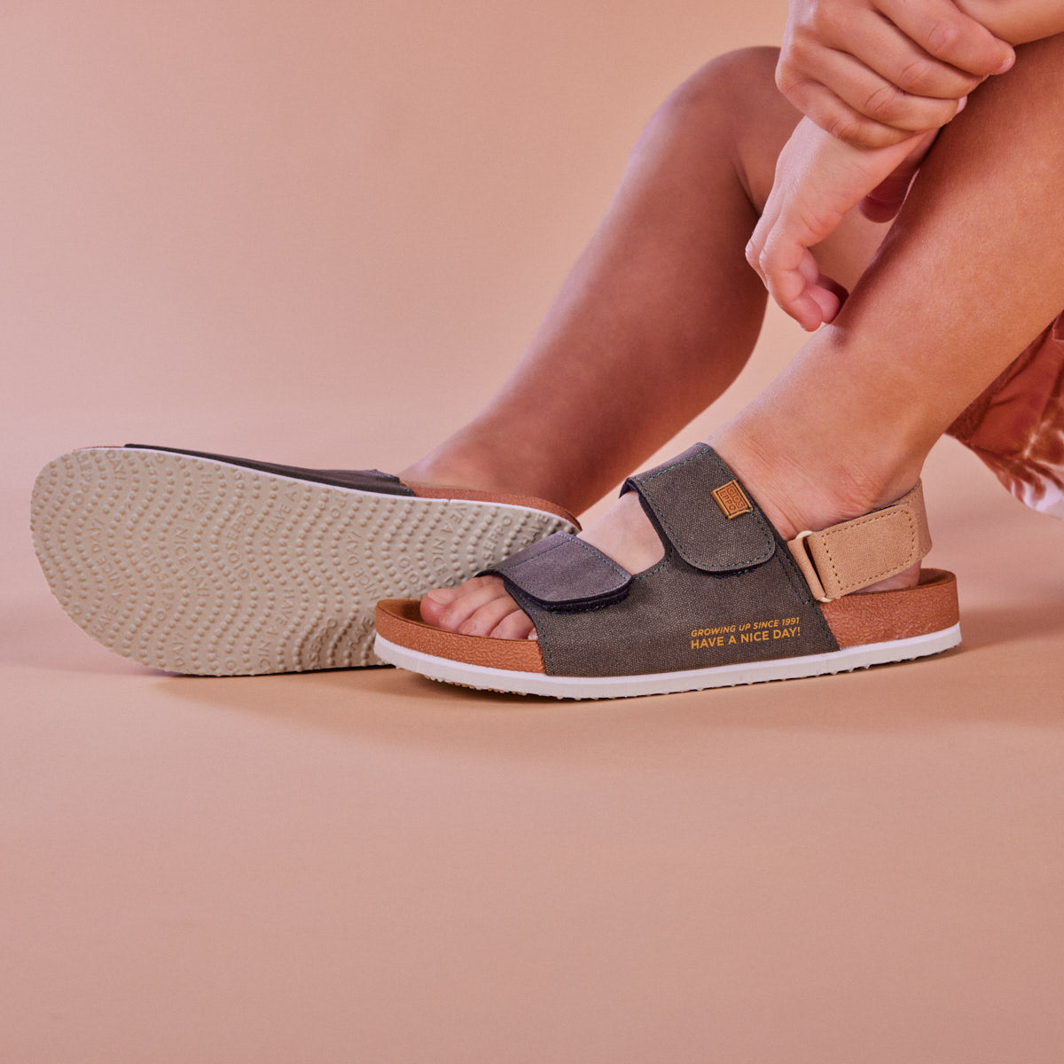 Gerais boys khaki footbed sandals