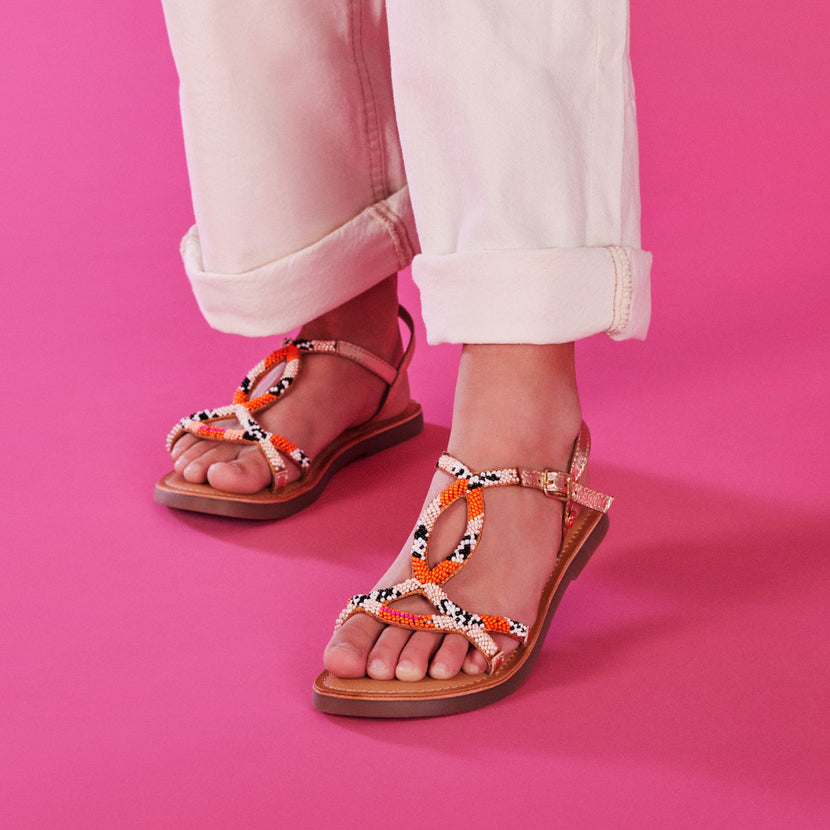 Sandales en peau avec détails ethniques couleur rose pour fille casole
