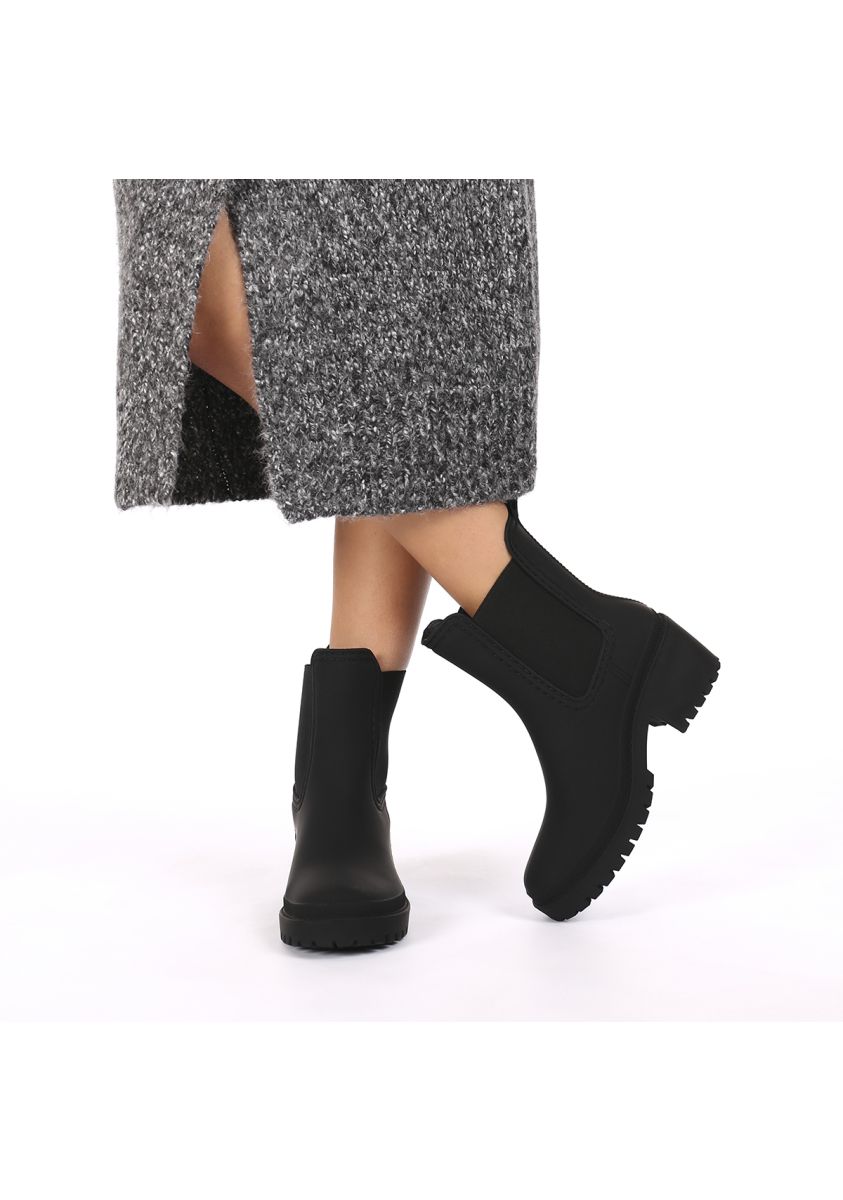Botins de água estilo botim chelsea pretos para mulher LESJA 